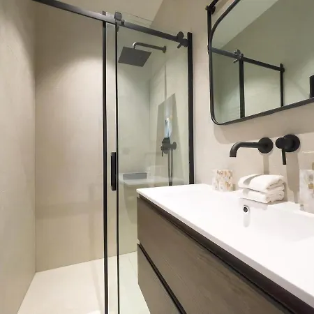 Nicois - 3 Pieces Au Centre Apartamento *