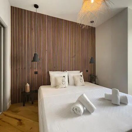 Nicois - 3 Pieces Au Centre