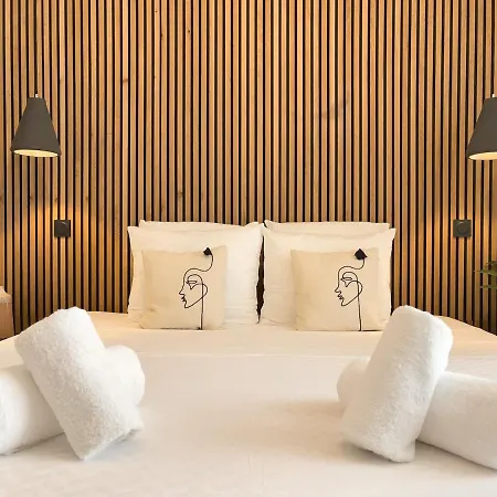 Nicois - 3 Pieces Au Centre * Niza